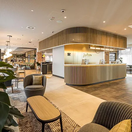 Radisson 4* Λειψία