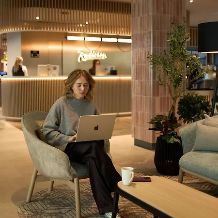 Radisson 4* Λειψία