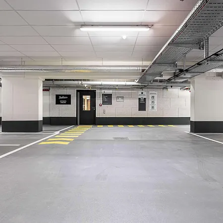 Radisson Ξενοδοχείο 4*