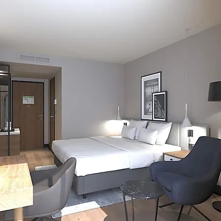 מלון Radisson 4*